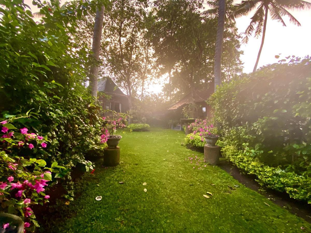 Hidden Heaven Rumah Barong Jasri Ngoại thất bức ảnh